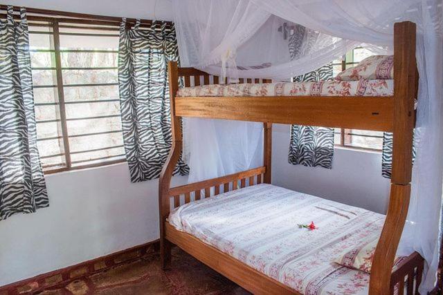 Kijani Cottages Diani Diani Beach Exterior foto